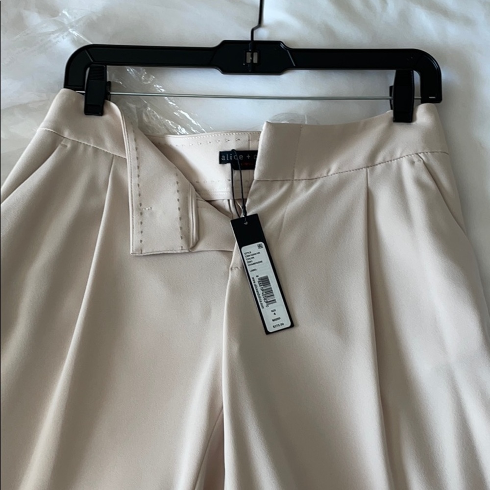 Alice + Olivia wide legged pant